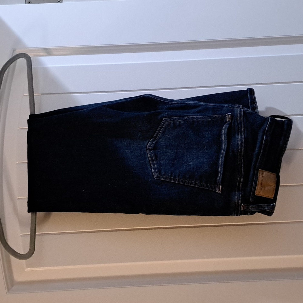 American Eagle Fit and Flare Next Level Stretch Jeans